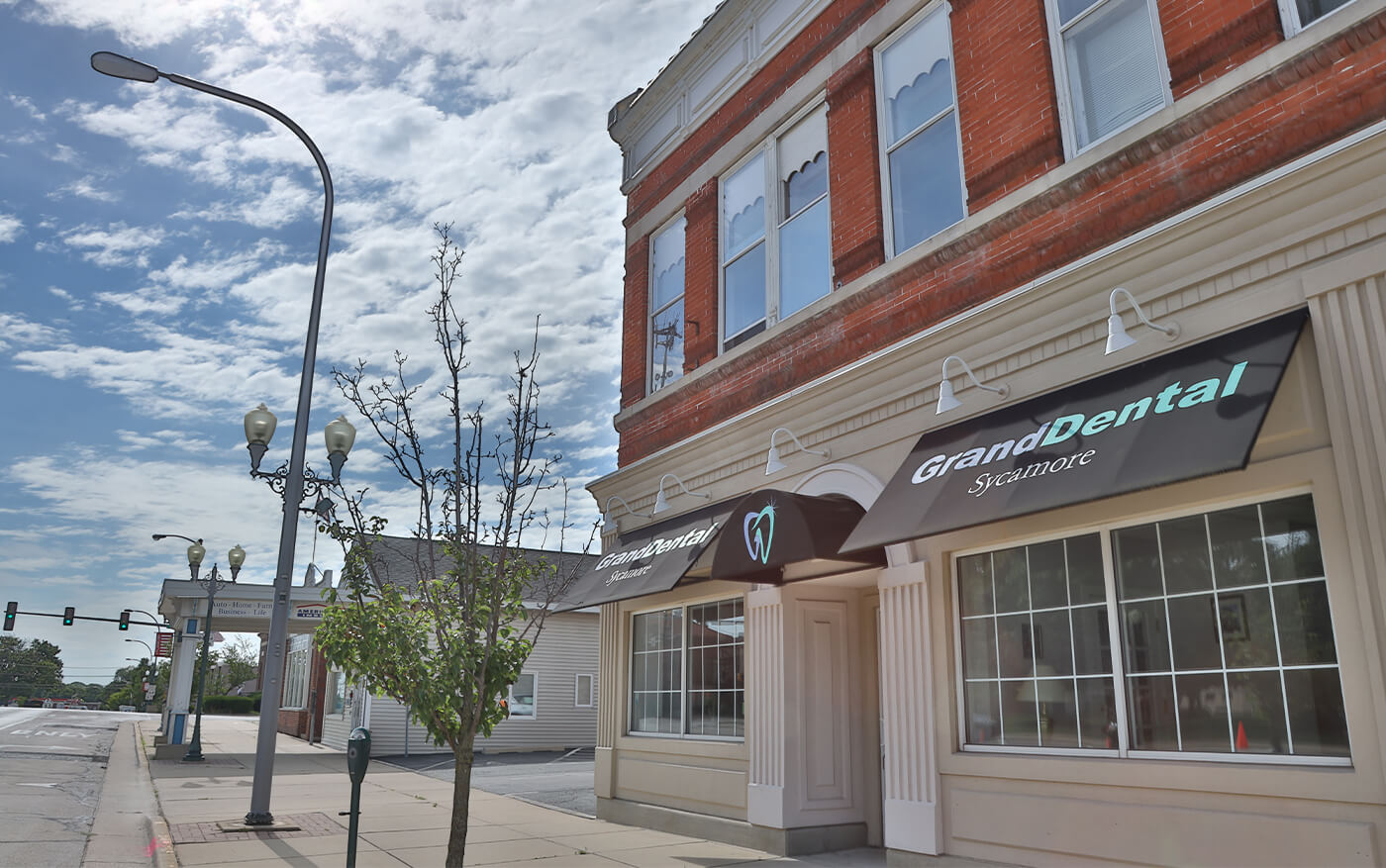 Outside view of Grand dental Sycamore