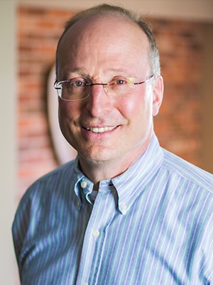 Sycamore Illinois orthodontist Doctor Kenneth Sandler