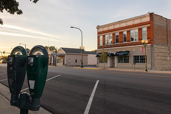 Outside view of Sycamore dental office