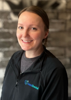 Alyssa Meyer, Dental Hygienist